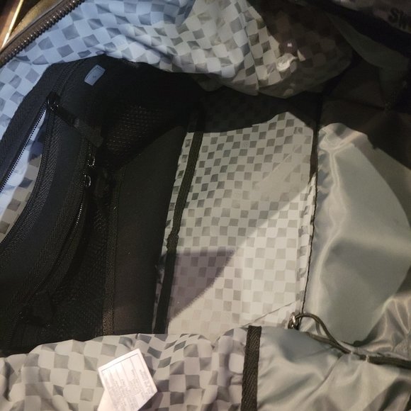 Lululemon Tote - Picture 11 of 17